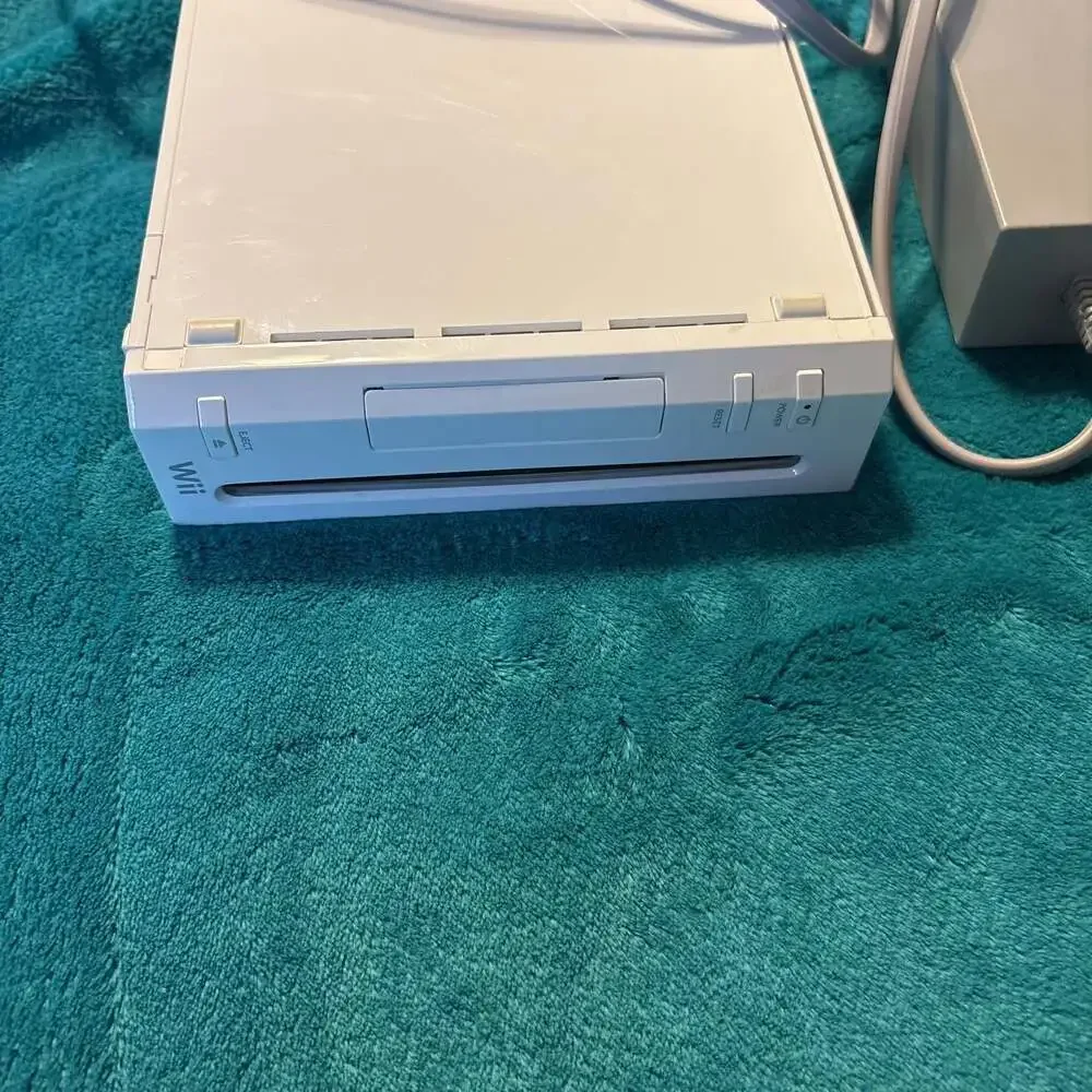 Nintendo Wii White Console RVL-001 (USA)